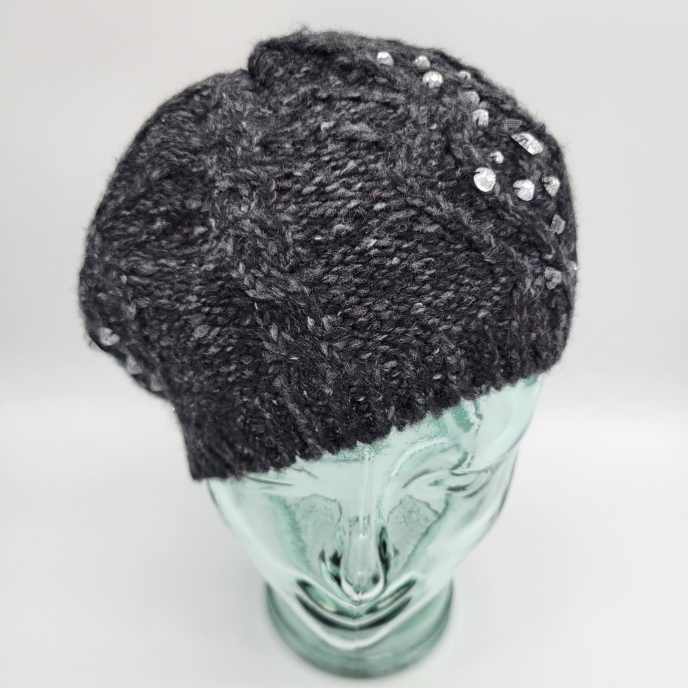 NEW w/Tag Betsey Johnson Black Crystal Embellished Cable Knit Beret Hat BJ27010